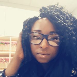 Meet your Posher, Ebony